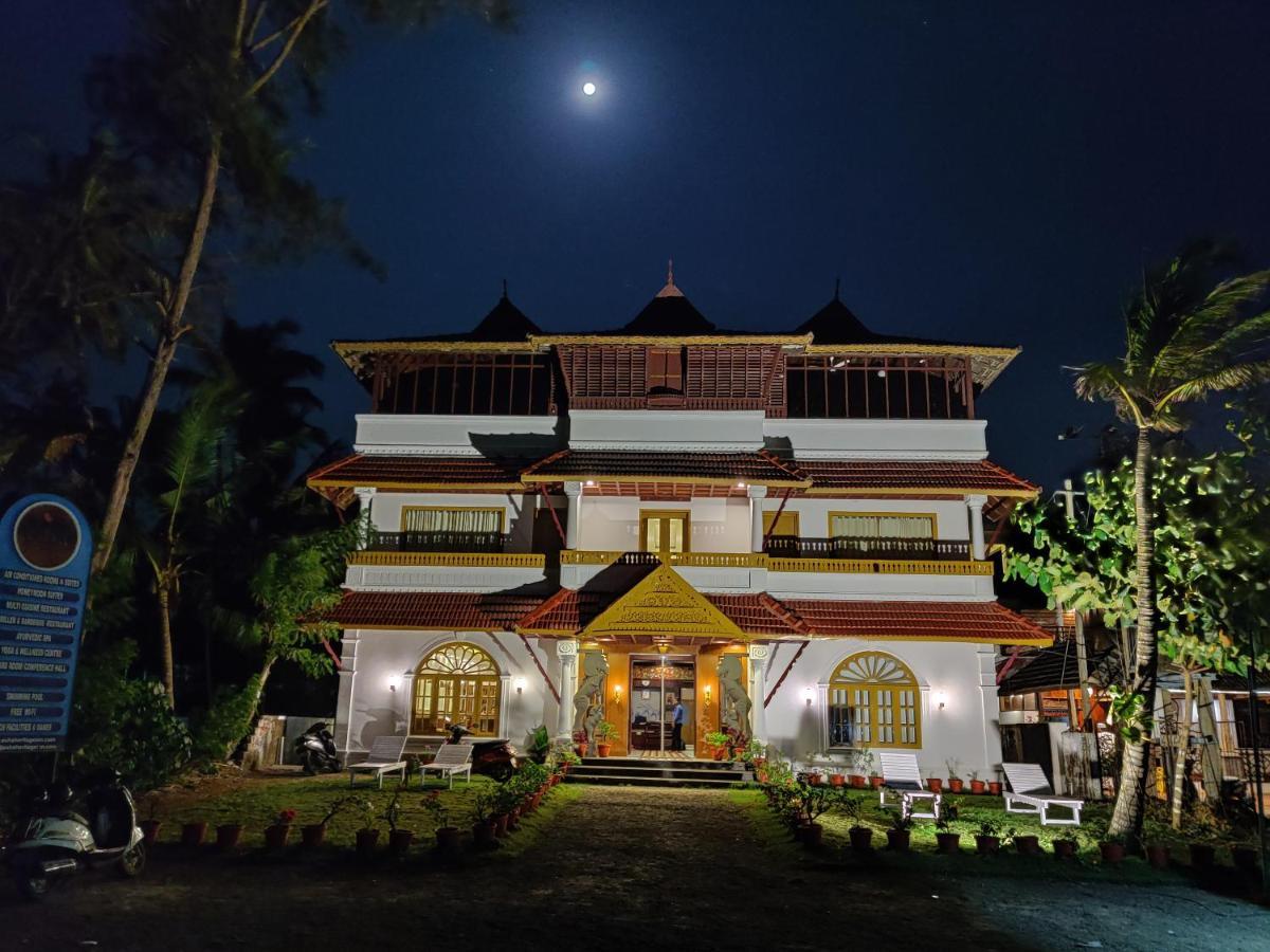 Sea View Resort-& Spa Cherai Cherai Beach Eksteriør billede