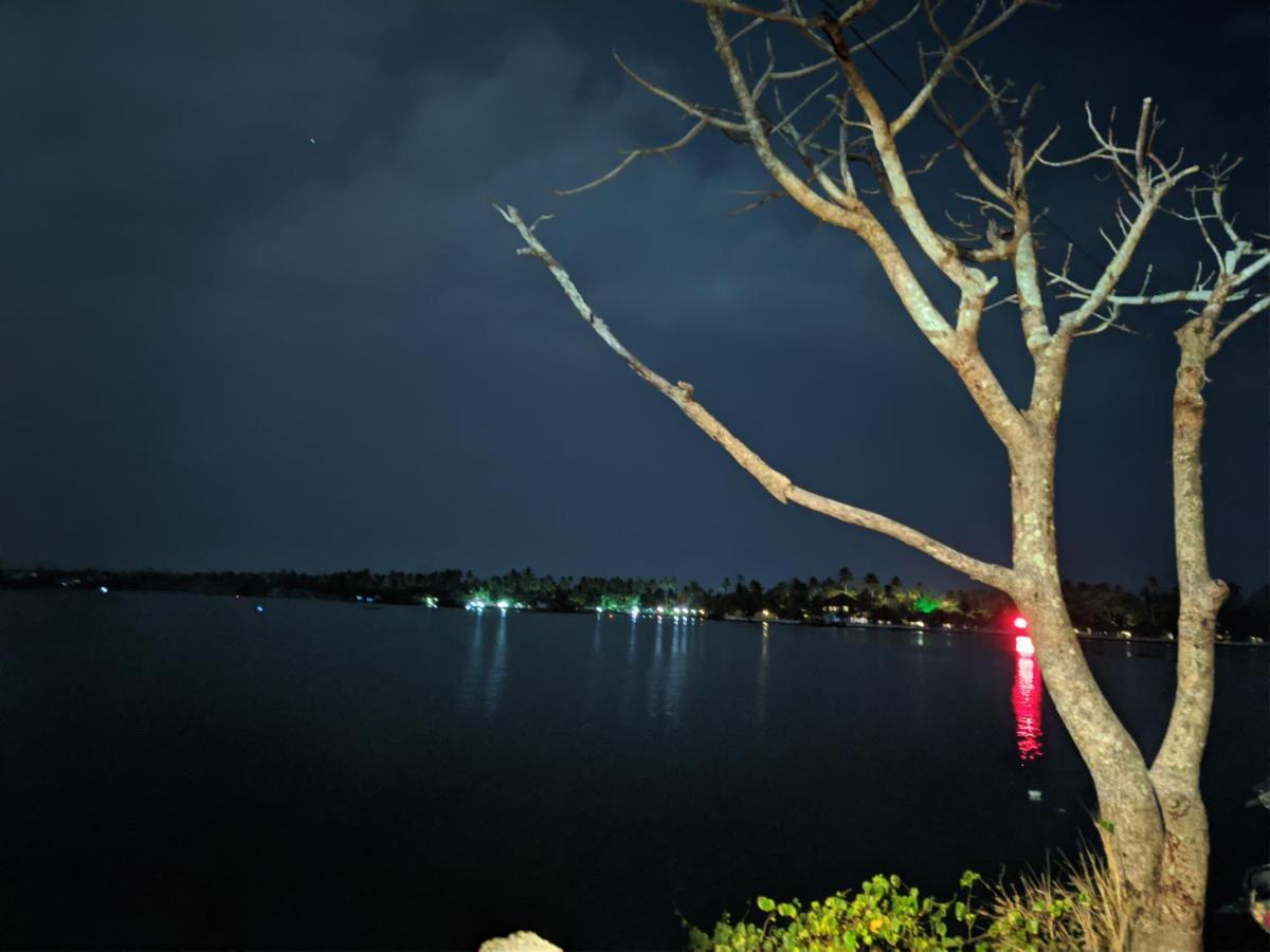 Sea View Resort-& Spa Cherai Cherai Beach Eksteriør billede