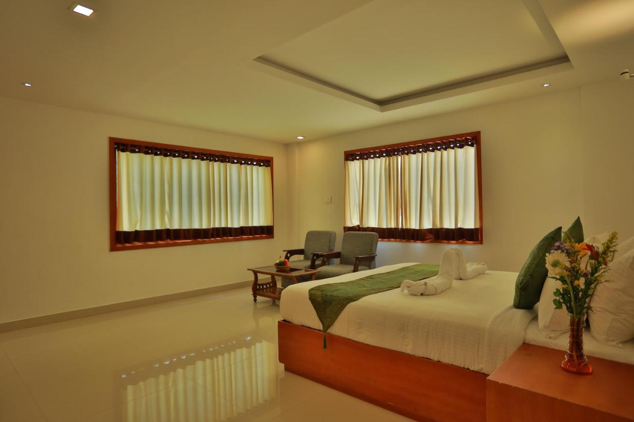 Sea View Resort-& Spa Cherai Cherai Beach Eksteriør billede