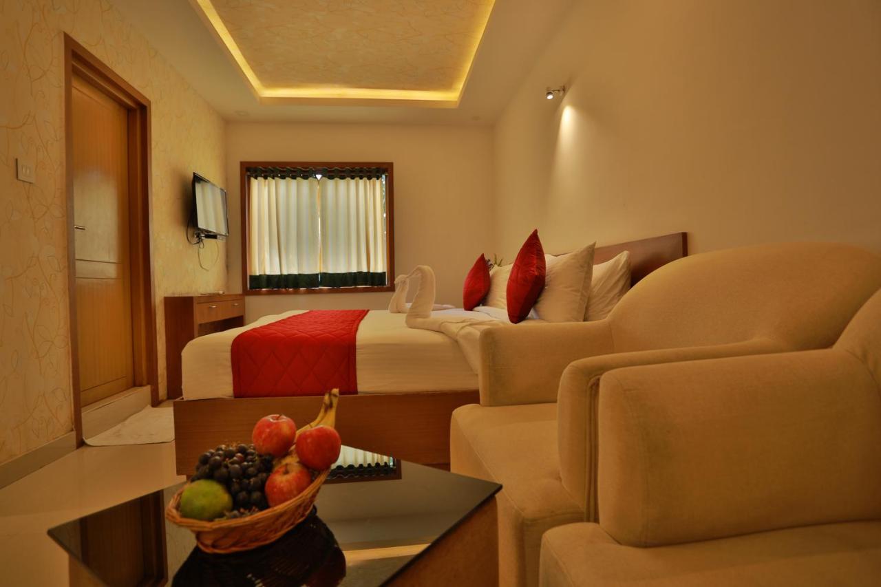 Sea View Resort-& Spa Cherai Cherai Beach Eksteriør billede