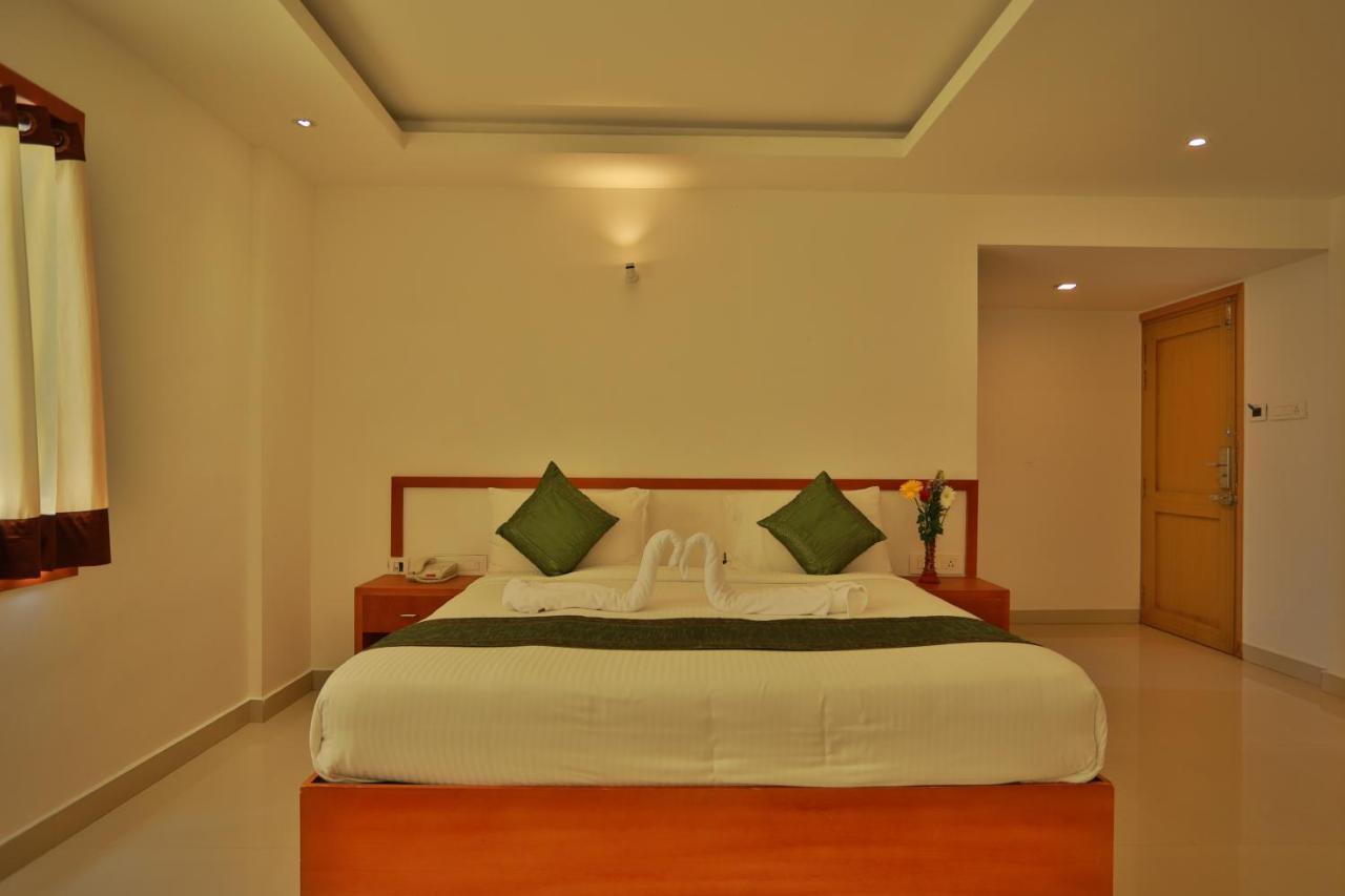 Sea View Resort-& Spa Cherai Cherai Beach Eksteriør billede